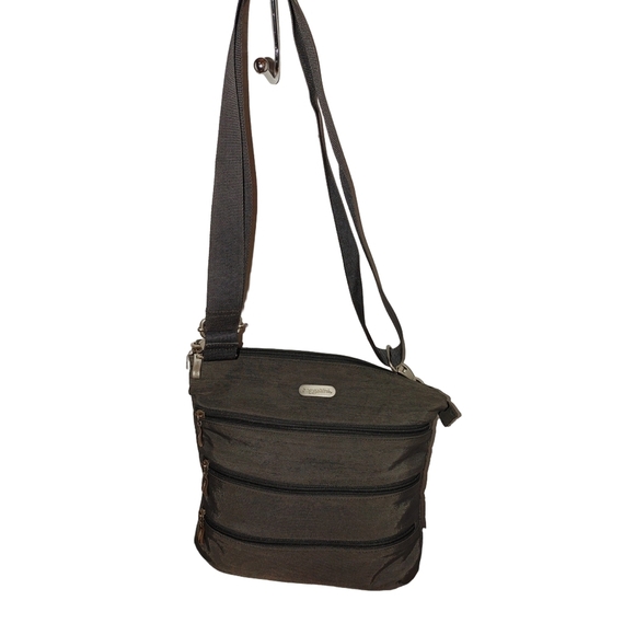 Baggallini Big Zipper RFID Travel Crossbody Bag - Picture 1 of 9